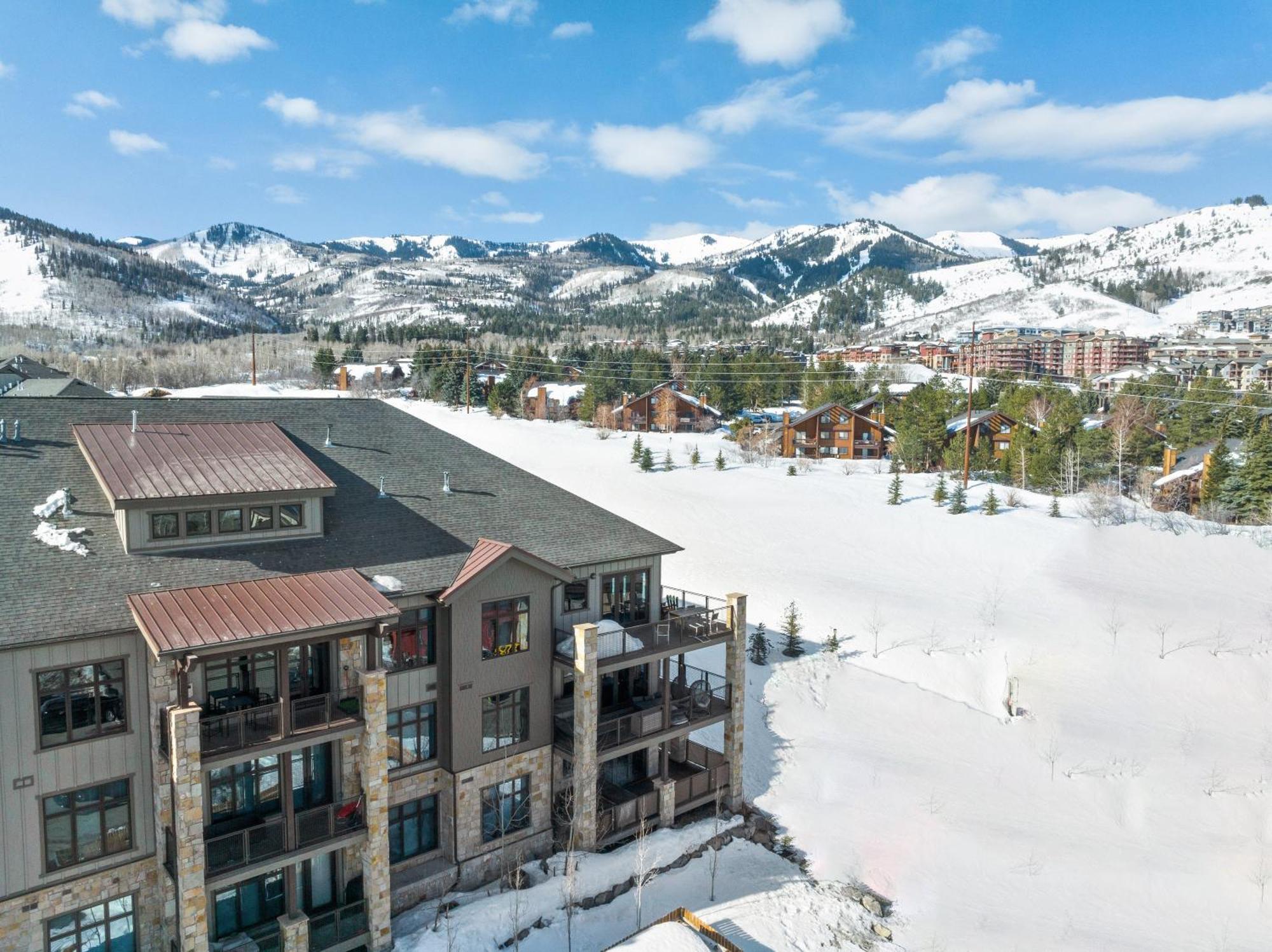 Blackstone Luxury 2Br, Walk To Skiing At Cabriolet, Mountain View, Shared Pool And Hot Tub, Gym Park Stadt Exterior foto