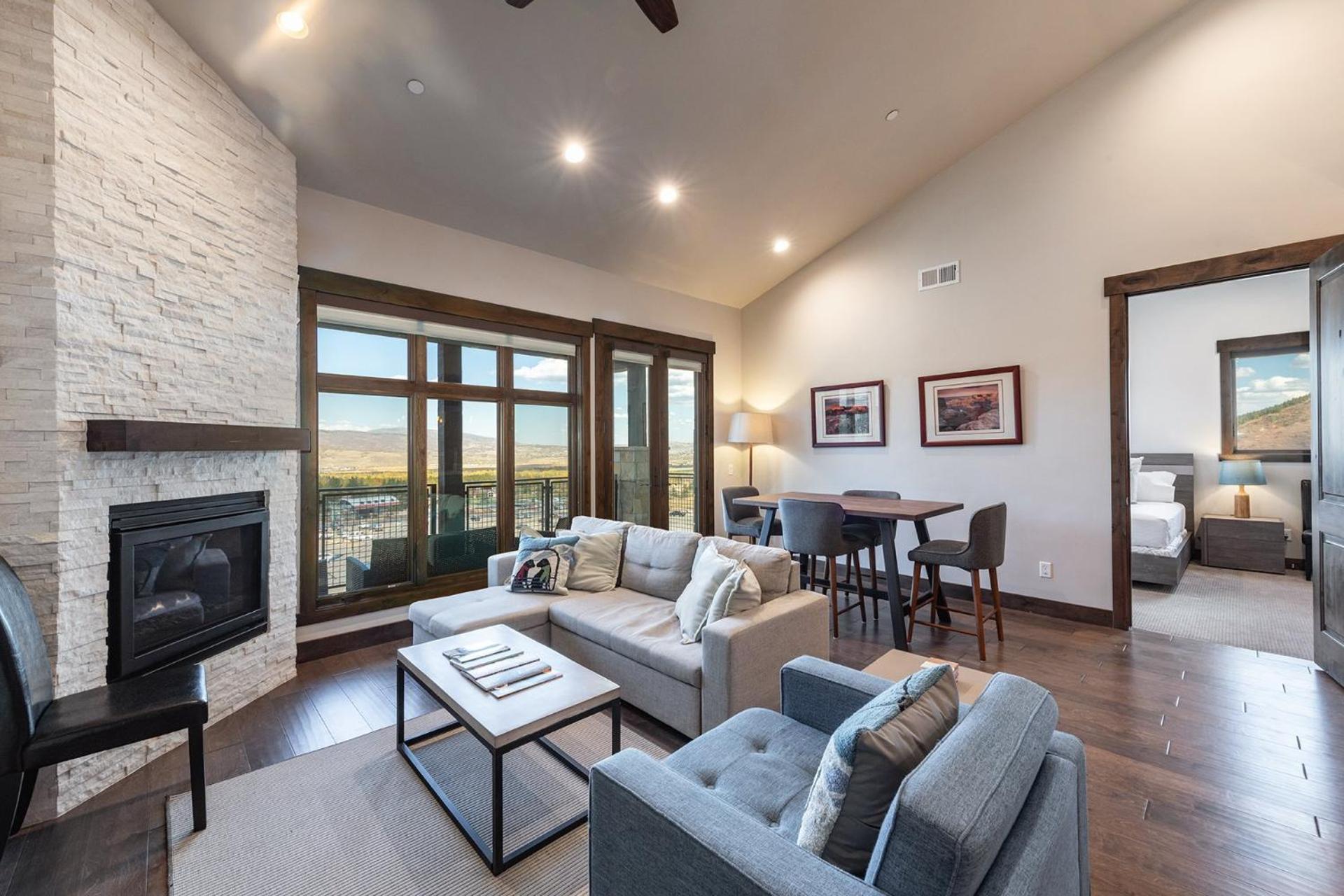 Blackstone Luxury 2Br, Walk To Skiing At Cabriolet, Mountain View, Shared Pool And Hot Tub, Gym Park Stadt Exterior foto